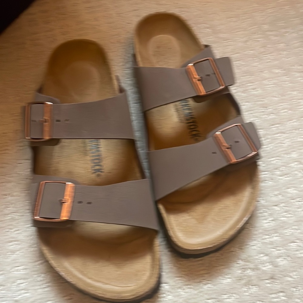 Brand new Birkenstocks sandals Arizona mocha color.